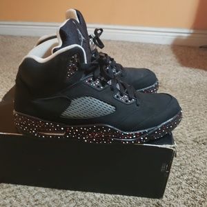 RETRO JORDANS -- Oreo 5's (Remix)